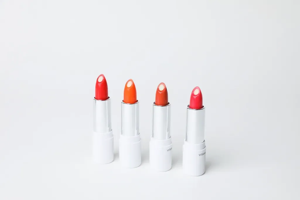 jaki kolor szminki odmładza